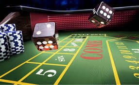 Layar taruhan langsung elitetogel menampilkan meja blackjack dealer langsung dengan streaming video HD dan antarmuka pemasangan taruhan real-time